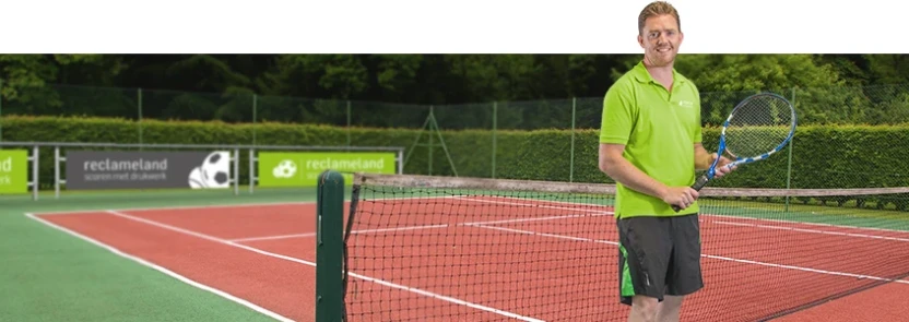 Sportdrukwerk voor een groots tennistoernooi